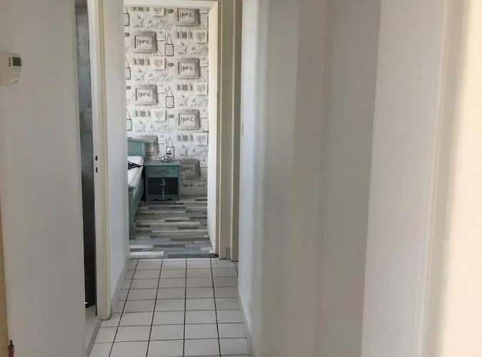 Holiday home Maison Proche Du Mont Saint Michel Pontorson